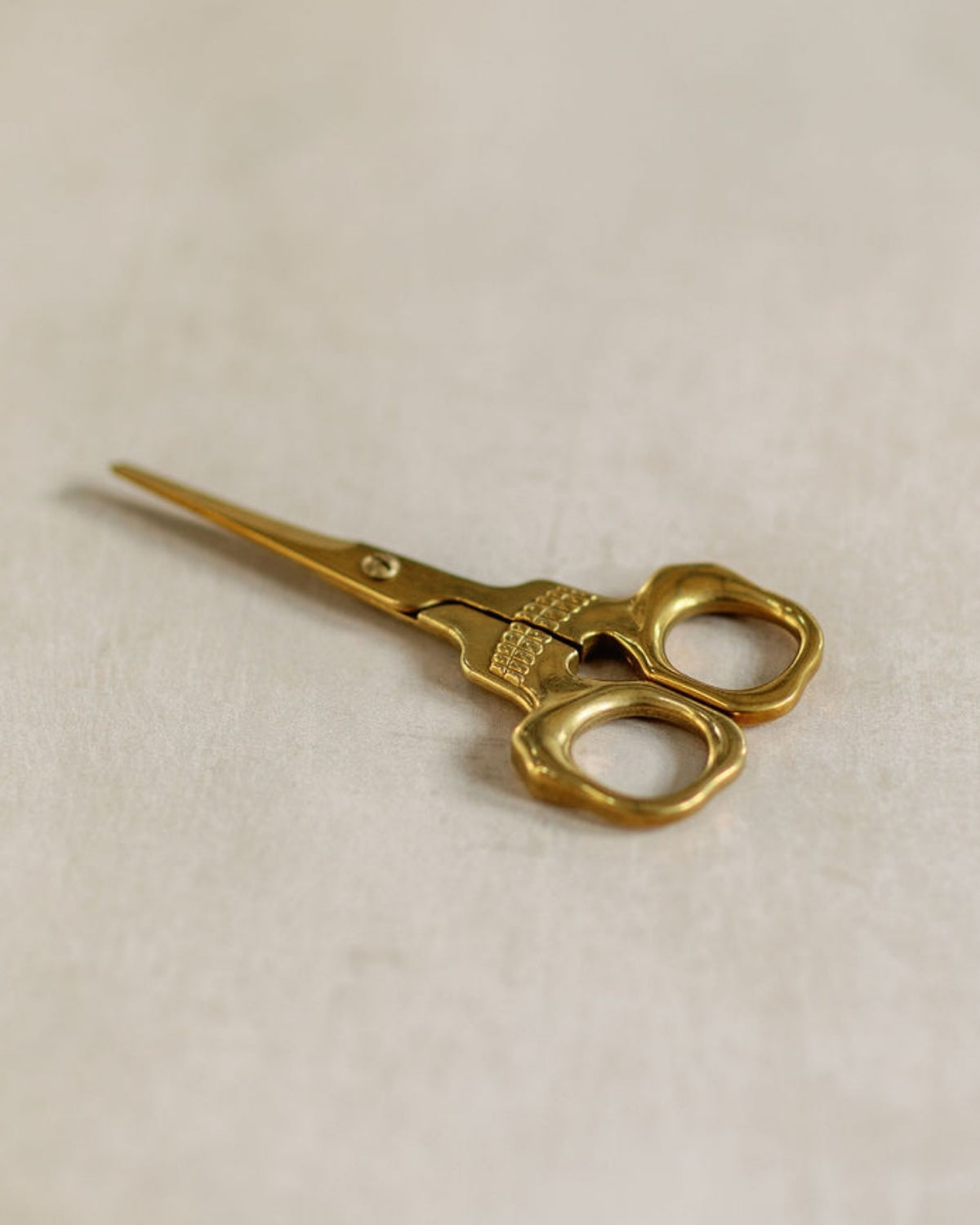 Gold Skull Embroidery Scissors