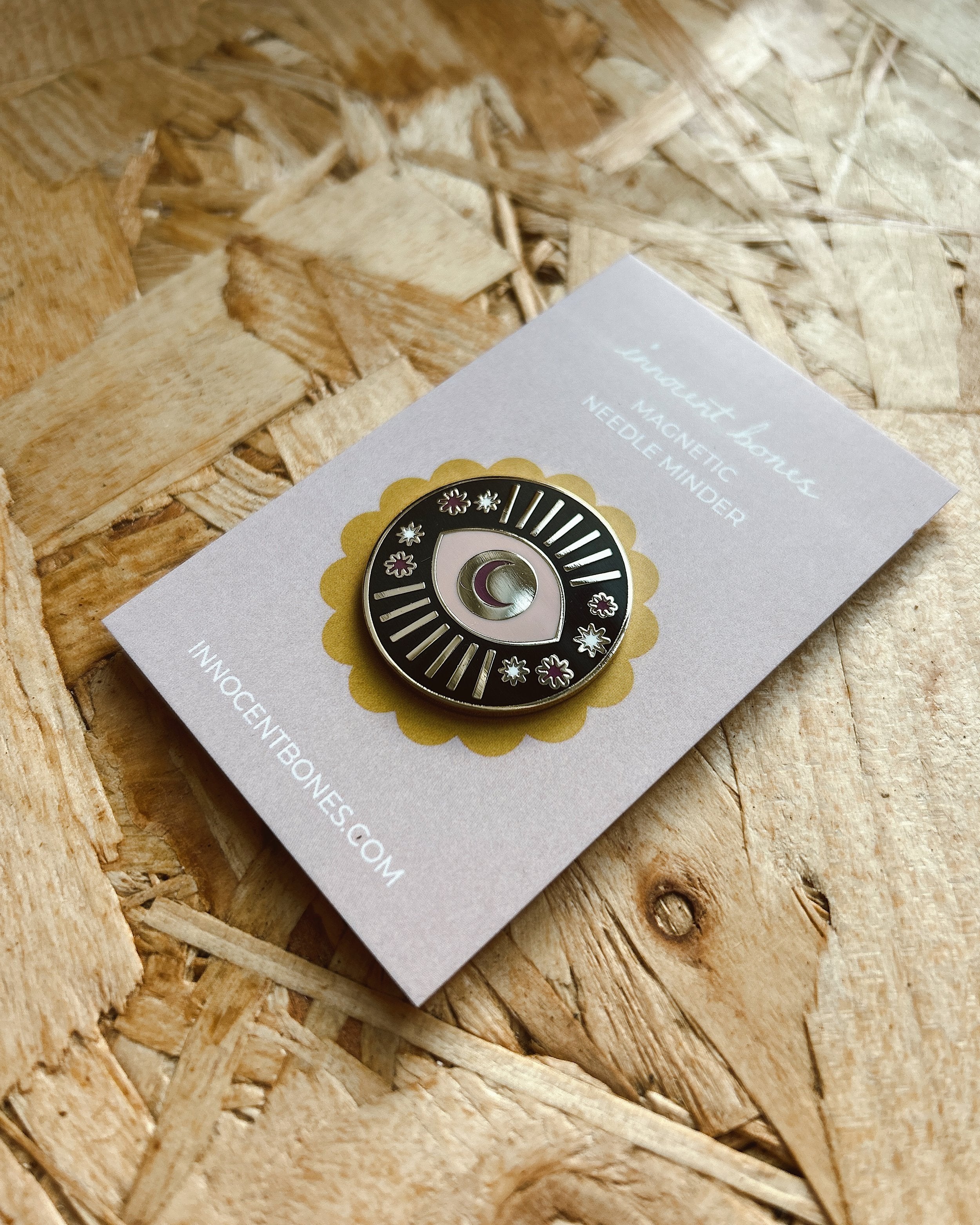 All Seeing Eye Magnetic Needle Minder