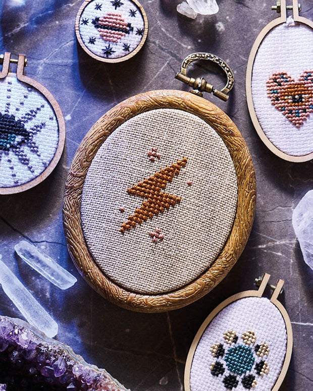 Oval Woodgrain Flexi Hoop - 2.5 x 3.5 inch