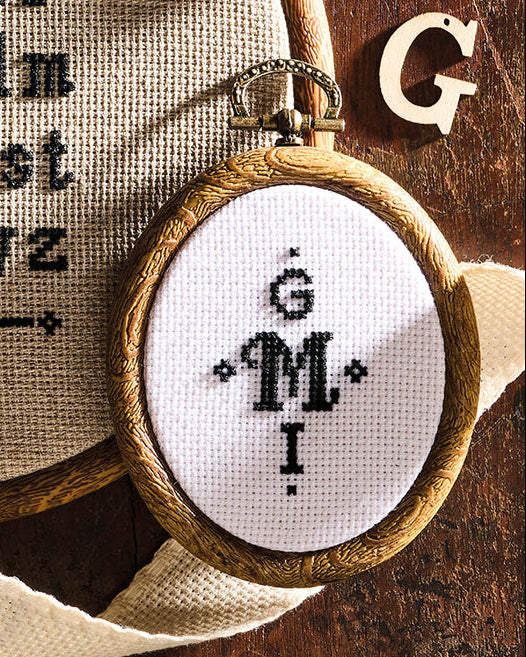 Oval Woodgrain Flexi Hoop - 4 x 5.5 inch